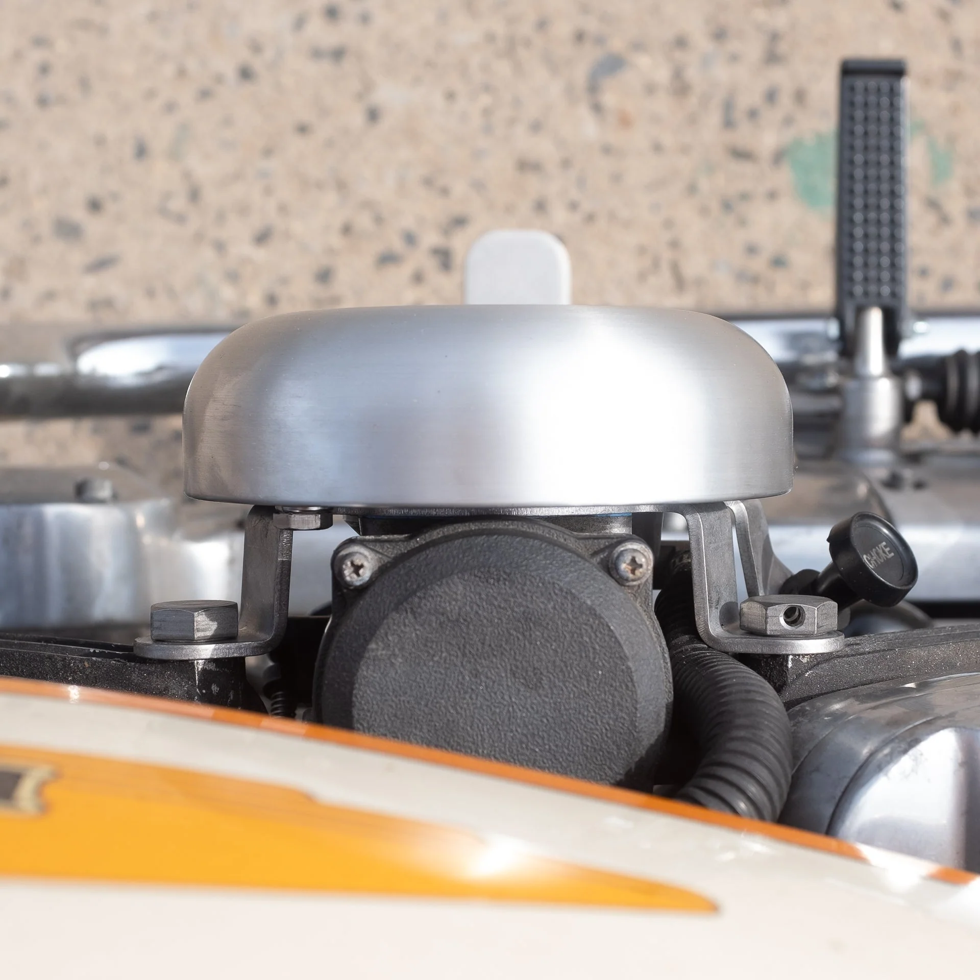 CV Carb Support Bracket With Choke Mount - Image 10