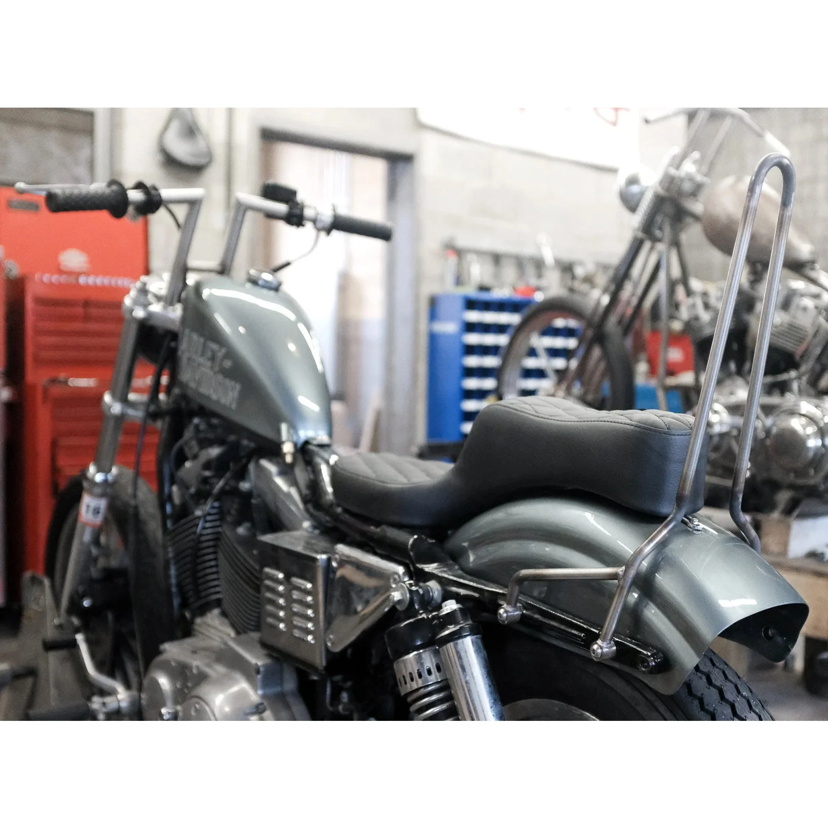 King Cobra Seat - Black Diamond: 82-03 Sportster - Image 6